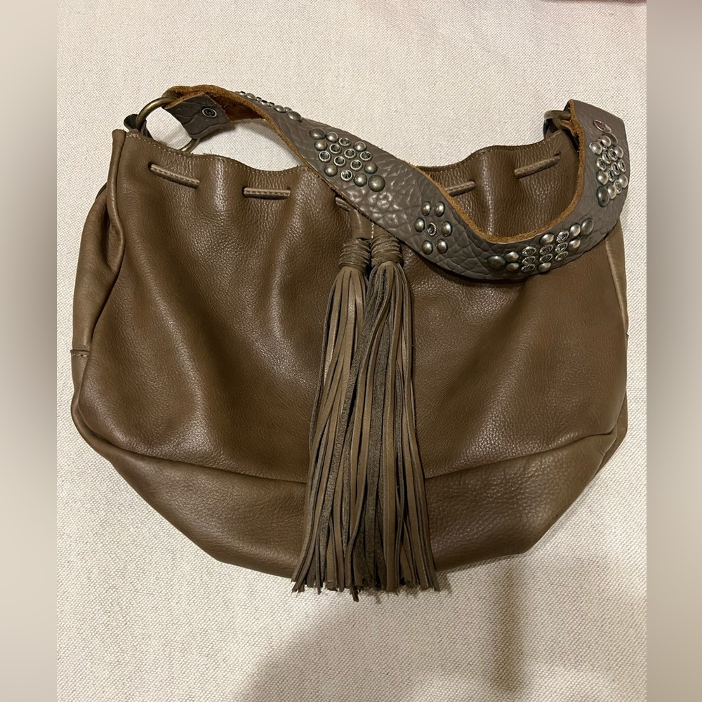 Two Bar West McFadin Leather Shoulder Bag - Picture 2 of 13